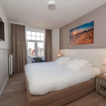 Отель Heritage Де-Хаан